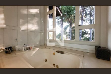 Casa de condomínio à venda com 640m², 4 quartos e 4 vagasBanheiro da Suite Master