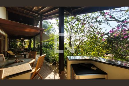 Casa de condomínio à venda com 640m², 4 quartos e 4 vagasChurrasqueira