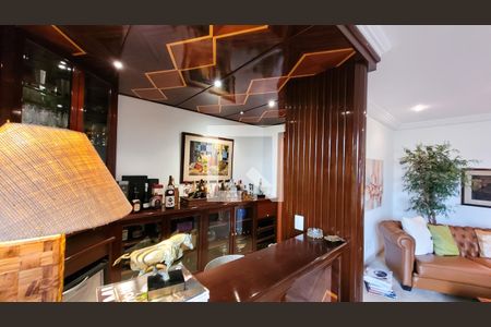 Casa de condomínio à venda com 640m², 4 quartos e 4 vagasSala bar