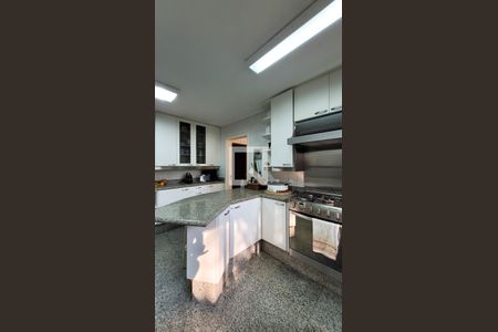 Casa de condomínio à venda com 640m², 4 quartos e 4 vagasCozinha