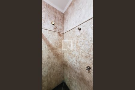 Casa de condomínio à venda com 640m², 4 quartos e 4 vagasBanheiro Varanda Sala/Suite3