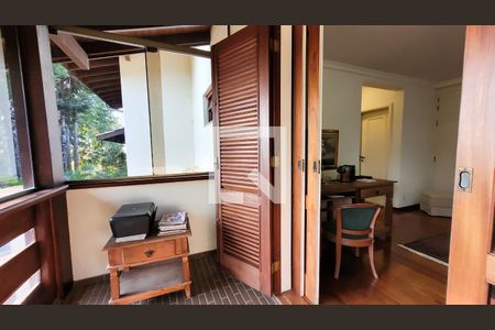 Casa de condomínio à venda com 640m², 4 quartos e 4 vagasVaranda Sala/Suite3