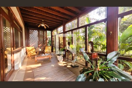 Casa de condomínio à venda com 640m², 4 quartos e 4 vagasÁrea externa