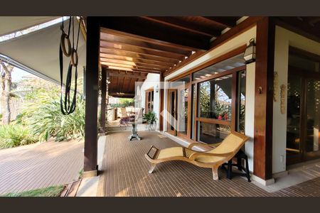 Casa de condomínio à venda com 640m², 4 quartos e 4 vagasÁrea externa