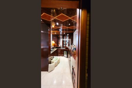 Casa de condomínio à venda com 640m², 4 quartos e 4 vagasSala bar