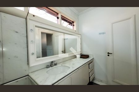 Casa de condomínio à venda com 640m², 4 quartos e 4 vagasBanheiro da Suite Master