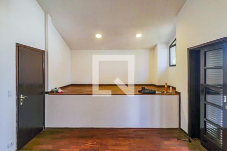 Casa de condomínio à venda com 560m², 4 quartos e 4 vagas Casa de condomínio à venda com 560m², 4 quartos e 4 vagasQuarto 02