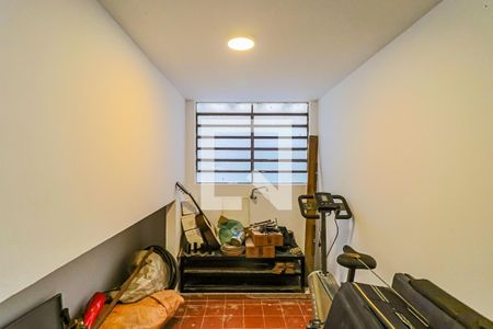 Casa de condomínio à venda com 560m², 4 quartos e 4 vagas Casa de condomínio à venda com 560m², 4 quartos e 4 vagasDepósito