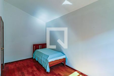 Casa de condomínio à venda com 560m², 4 quartos e 4 vagas Casa de condomínio à venda com 560m², 4 quartos e 4 vagasQuarto 03