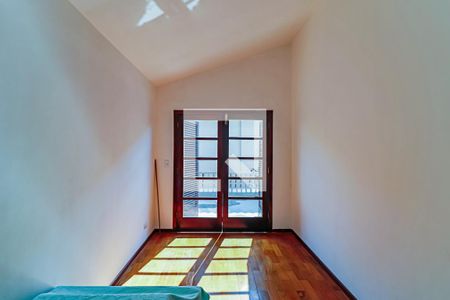 Casa de condomínio à venda com 560m², 4 quartos e 4 vagas Casa de condomínio à venda com 560m², 4 quartos e 4 vagasQuarto 03