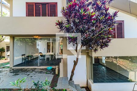 Casa de condomínio à venda com 560m², 4 quartos e 4 vagas Casa de condomínio à venda com 560m², 4 quartos e 4 vagasJardim