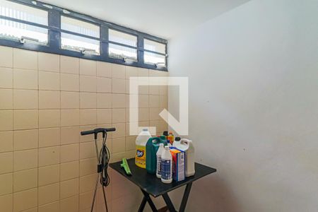 Casa de condomínio à venda com 560m², 4 quartos e 4 vagas Casa de condomínio à venda com 560m², 4 quartos e 4 vagasDespensa