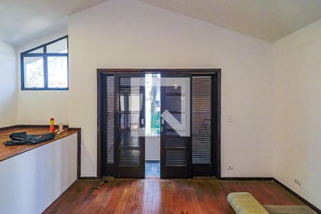 Casa de condomínio à venda com 560m², 4 quartos e 4 vagas Casa de condomínio à venda com 560m², 4 quartos e 4 vagasQuarto 02