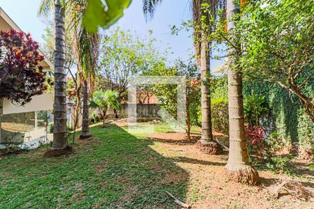 Casa de condomínio à venda com 560m², 4 quartos e 4 vagas Casa de condomínio à venda com 560m², 4 quartos e 4 vagasJardim