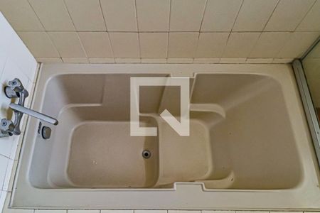 Casa de condomínio à venda com 560m², 4 quartos e 4 vagas Casa de condomínio à venda com 560m², 4 quartos e 4 vagasSuite - Banheiro