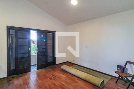 Casa de condomínio à venda com 560m², 4 quartos e 4 vagas Casa de condomínio à venda com 560m², 4 quartos e 4 vagasQuarto 02