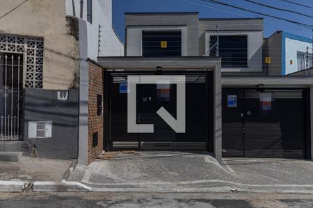 Casa à venda com 135m², 3 quartos e 2 vagasFachada+placa