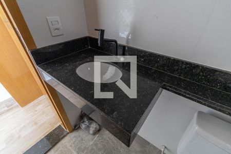 Casa à venda com 135m², 3 quartos e 2 vagas Casa à venda com 135m², 3 quartos e 2 vagasBanheiro Suíte