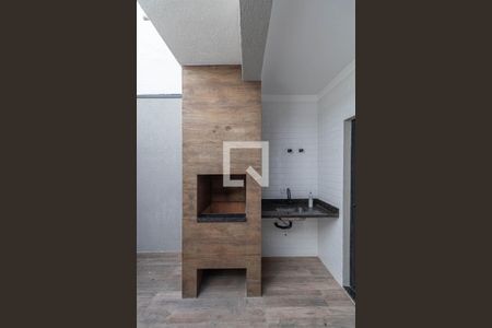 Casa à venda com 135m², 3 quartos e 2 vagas Casa à venda com 135m², 3 quartos e 2 vagasChurrasqueira