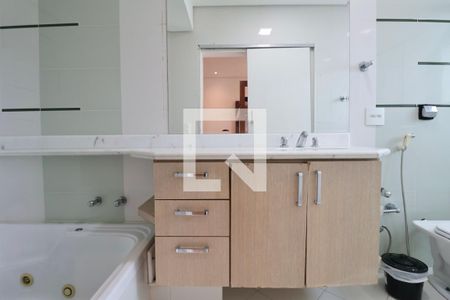 Casa para alugar com 600m², 5 quartos e 5 vagasBanheiro Suíte 4