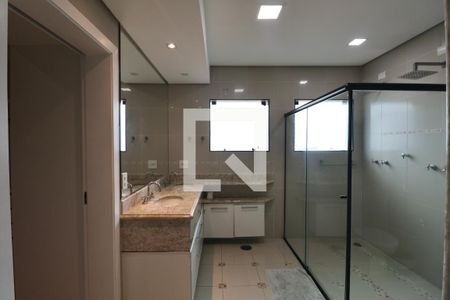Casa para alugar com 600m², 5 quartos e 5 vagasBanheiro Suíte 3