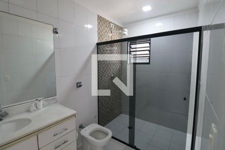 Banheiro Suíte de casa para alugar com 5 quartos, 600m² em Enseada, Guarujá