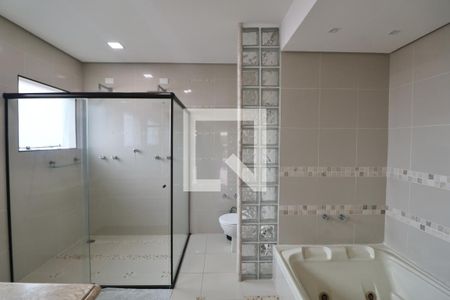 Casa para alugar com 600m², 5 quartos e 5 vagasBanheiro Suíte 3