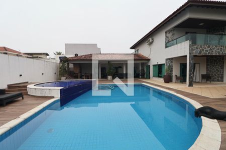 Casa para alugar com 600m², 5 quartos e 5 vagasVaranda - Piscina
