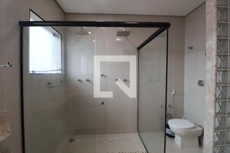 Casa para alugar com 600m², 5 quartos e 5 vagasBanheiro Suíte 3