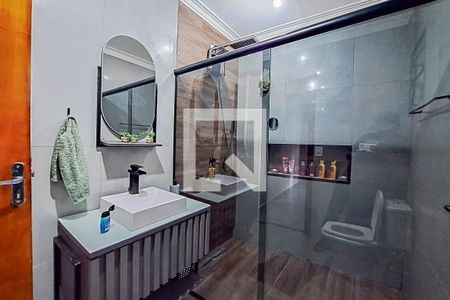 Casa à venda com 230m², 3 quartos e 2 vagasBanheiro