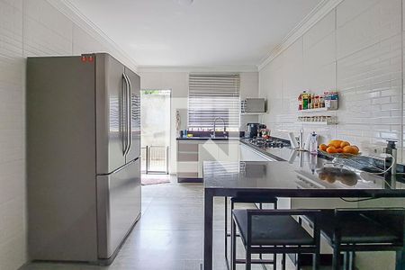 Casa à venda com 230m², 3 quartos e 2 vagasCozinha