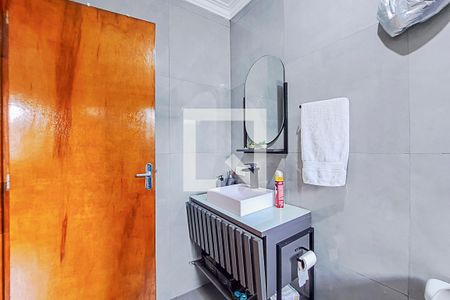 Casa à venda com 230m², 3 quartos e 2 vagasBanheiro da Suíte