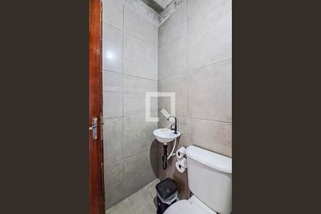 Casa à venda com 230m², 3 quartos e 2 vagasBanheiro de serviço