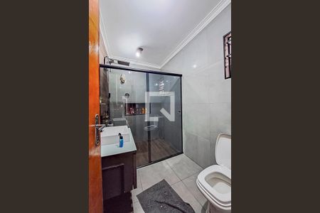 Casa à venda com 230m², 3 quartos e 2 vagasBanheiro