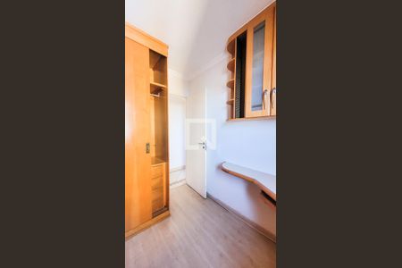 Apartamento para alugar com 75m², 3 quartos e 1 vaga Apartamento para alugar com 75m², 3 quartos e 1 vagaEscritório