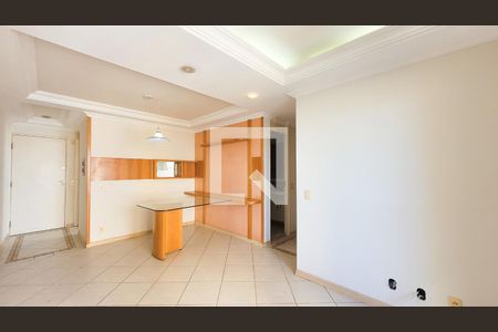 Apartamento para alugar com 75m², 3 quartos e 1 vaga Apartamento para alugar com 75m², 3 quartos e 1 vagaSala
