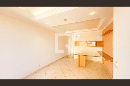 Apartamento para alugar com 75m², 3 quartos e 1 vaga Apartamento para alugar com 75m², 3 quartos e 1 vagaSala