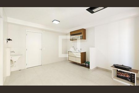 Sala / Cozinha de apartamento para alugar com 1 quarto, 37m² em Socorro, São Paulo