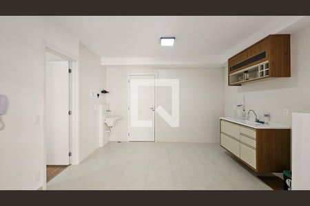 Sala / Cozinha de apartamento para alugar com 1 quarto, 37m² em Socorro, São Paulo