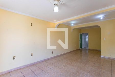 Sala de casa para alugar com 2 quartos, 140m² em Vila Nogueira, Diadema