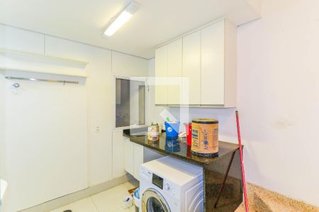 Casa de condomínio à venda com 550m², 5 quartos e 8 vagasÁrea de Serviço