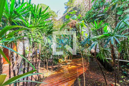 Casa de condomínio à venda com 550m², 5 quartos e 8 vagasJardim