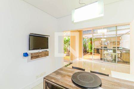 Casa de condomínio à venda com 550m², 5 quartos e 8 vagasSala de jantar