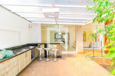 Casa de condomínio à venda com 550m², 5 quartos e 8 vagasGourmet