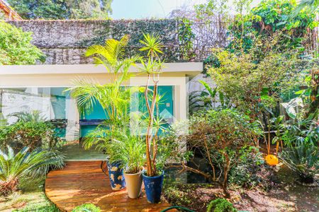 Casa de condomínio à venda com 550m², 5 quartos e 8 vagasJardim