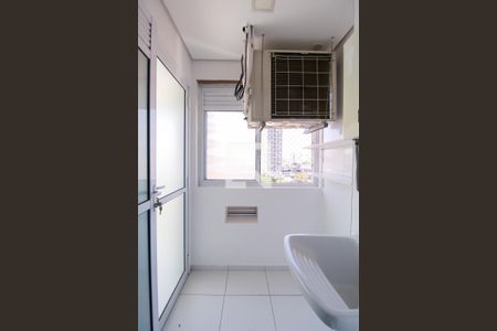 Apartamento à venda com 57m², 2 quartos e 1 vaga Apartamento à venda com 57m², 2 quartos e 1 vagaÁrea de Serviço