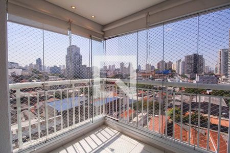 Apartamento à venda com 57m², 2 quartos e 1 vaga Apartamento à venda com 57m², 2 quartos e 1 vagaVaranda