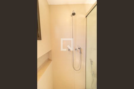 Apartamento para alugar com 123m², 3 quartos e 2 vagas Apartamento para alugar com 123m², 3 quartos e 2 vagasDetalhe do Banheiro da Suite