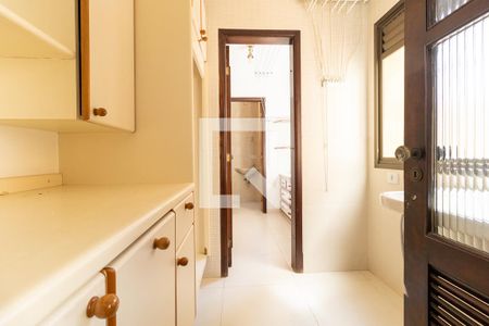 Apartamento para alugar com 123m², 3 quartos e 2 vagas Apartamento para alugar com 123m², 3 quartos e 2 vagasÁrea de Serviço