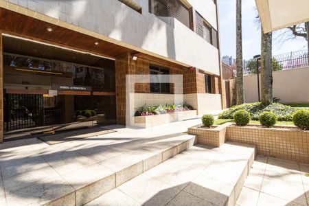 Apartamento para alugar com 123m², 3 quartos e 2 vagas Apartamento para alugar com 123m², 3 quartos e 2 vagasEntrada